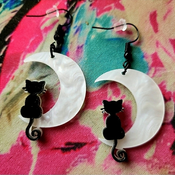 Handmade Jewelry - Handmade Lightweight Plastic Black Cat Moon Earrings